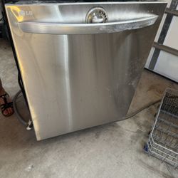 Stainless Steel Lg Dishwasher MODEL : LDF8072ST