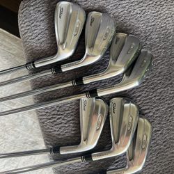 Titleist T100 Golf Irons