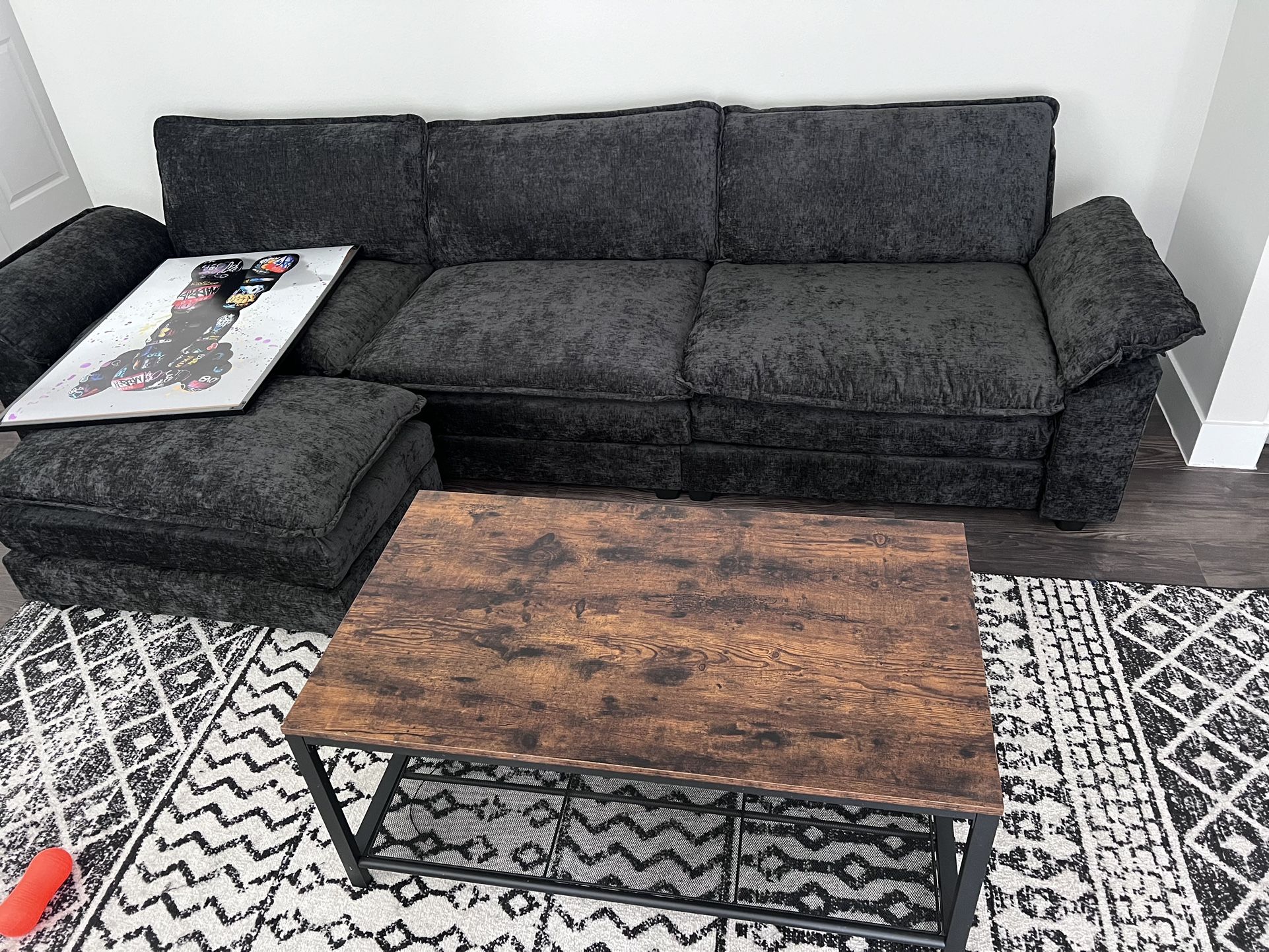 New Sofa With Ottoman Amazon Buy 121’/used Like New Coffe Table 