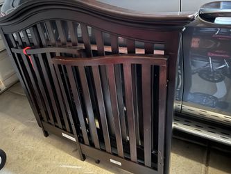 Dakota Lifetime Crib