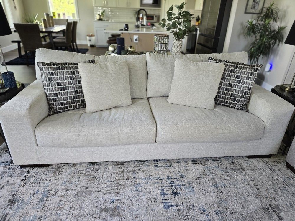 Couch And Chair/ottoman Ashley