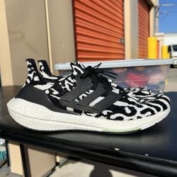 adidas gazelle silver green womens Adidas Ultra Boost 22 Zebra main image 0
