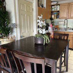 Beautiful Dining Set 