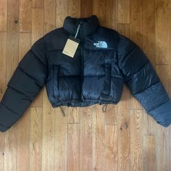 The North Face Women’s Black Cropped Puffer Jacket - Small