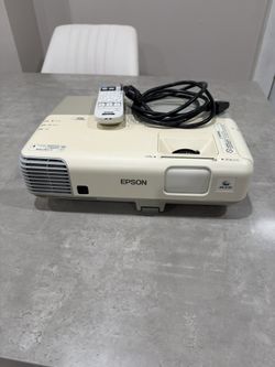 Epson PowerLite 1835 Multimedia Projector 