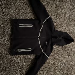Black Nike tech reflective just like new worn 3x size L/large men’s don’t lowball‼️