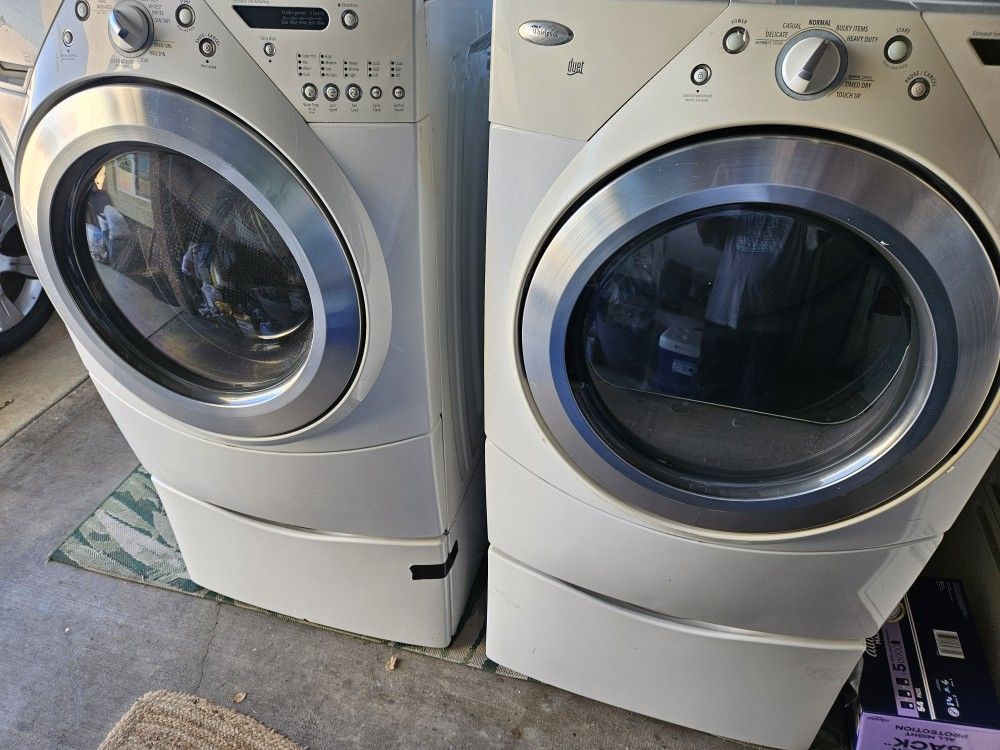 Whirlpool Deut Washer N Gas Dryer