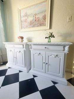 2 white nightstands extra large king size