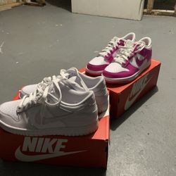 Size 7 W Nike Dunks