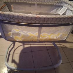 Adjustable Basinet 