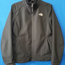 The North Face  Never Stop Exploring  Womens Jacket 