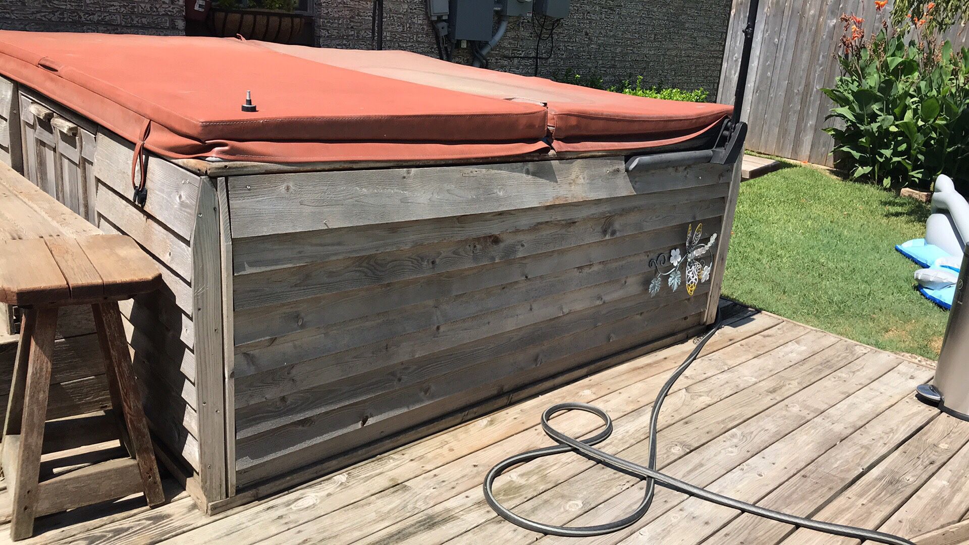 Hot tub for sell