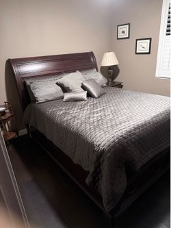 Cali King Wood Bed