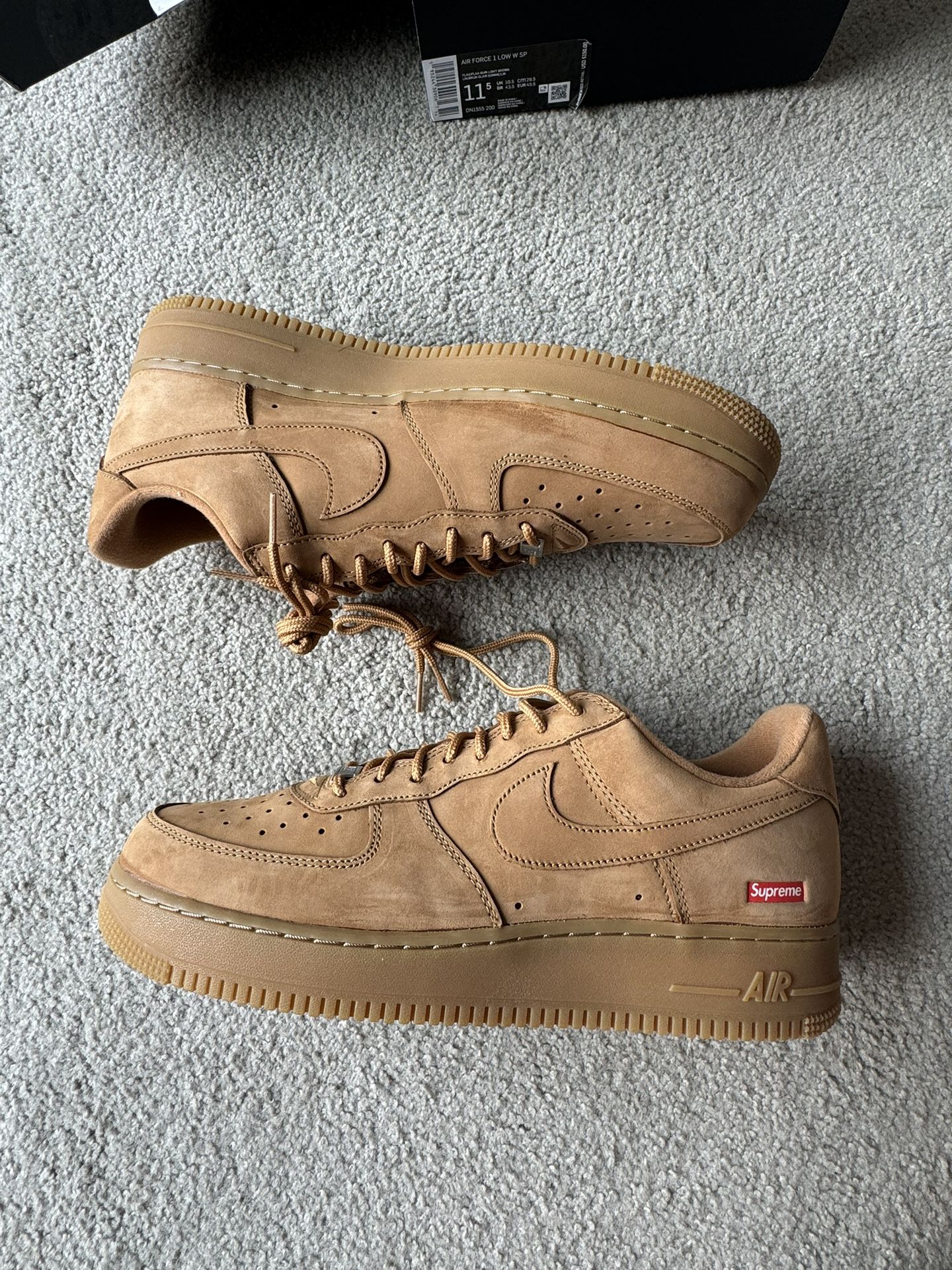 Nike x Supreme Air Force 1 Low Wheat Brand New Size 11.5