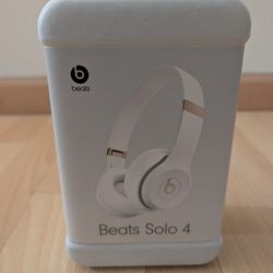 Beats Solo 4 - Brand New Sealed