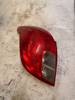 2013-2016 Buick encore tail light