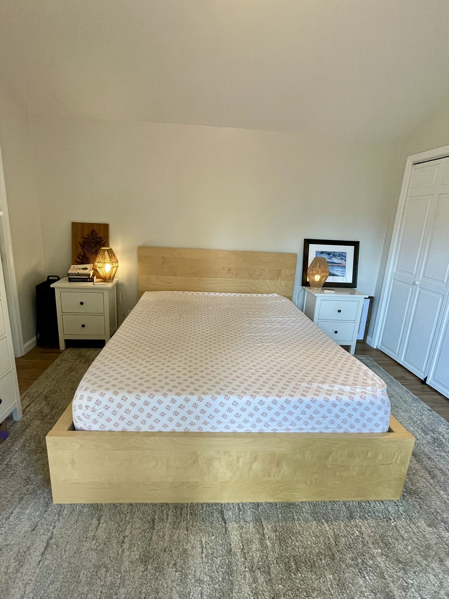 Oak Wood Bed Frame (Queen Size)