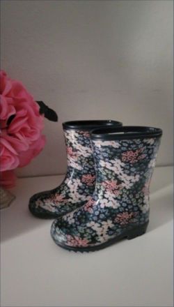 Rain Boots Toddler Girl 7c  Carters 