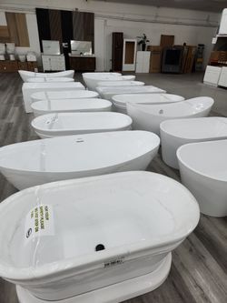 Bathtub, freestanding
