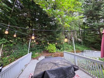 Outdoor string lights