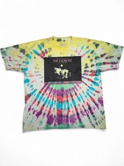 Y2K The Exorcist Movie Cover By DumbGood Custom Tie-dye Horror Gothic Emo Grunge Movie T-shirt - Size XL    Measurements: Pit to pit - 25.5in  Length 