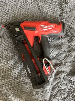 Milwaukee 15 gauge nail gun