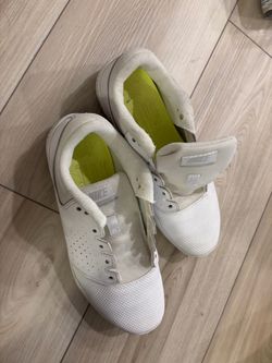 nike cheer shoes size 6