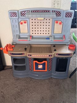 Step2 tool bench