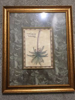 Wood wall pictures from the sides in excellent condition, size two of them 1.5 * 1.5 ft and the last 2 * 1.5 ft at an attractive price all of them