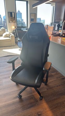 Secretlab TITAN Evo Gaming Chair