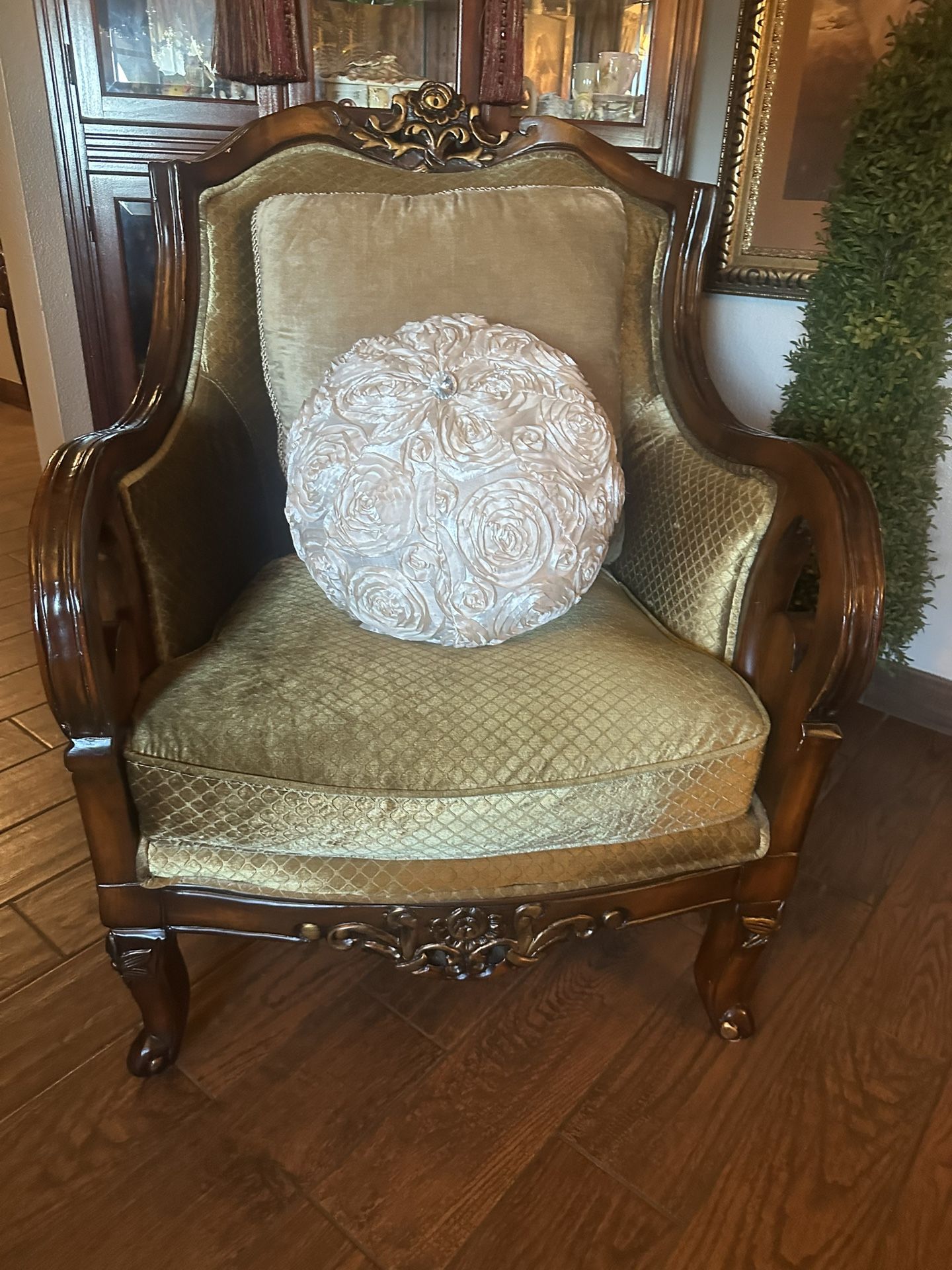 Victorian Style 3 Piece Sofa Set