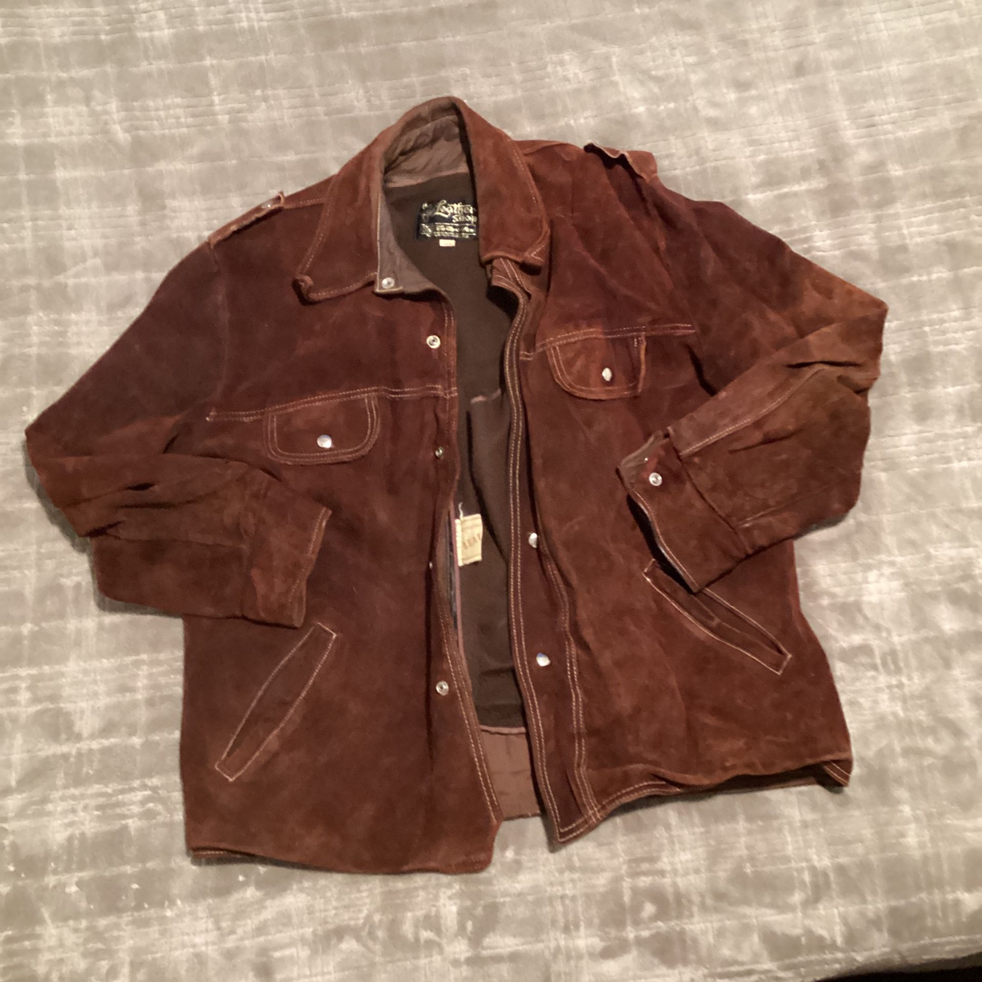 size 44 Beautiful100% ALL LEATHER Men’s JACKET