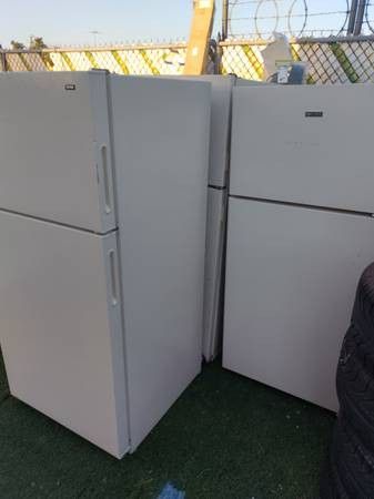 Apartment Size Refrigerators 