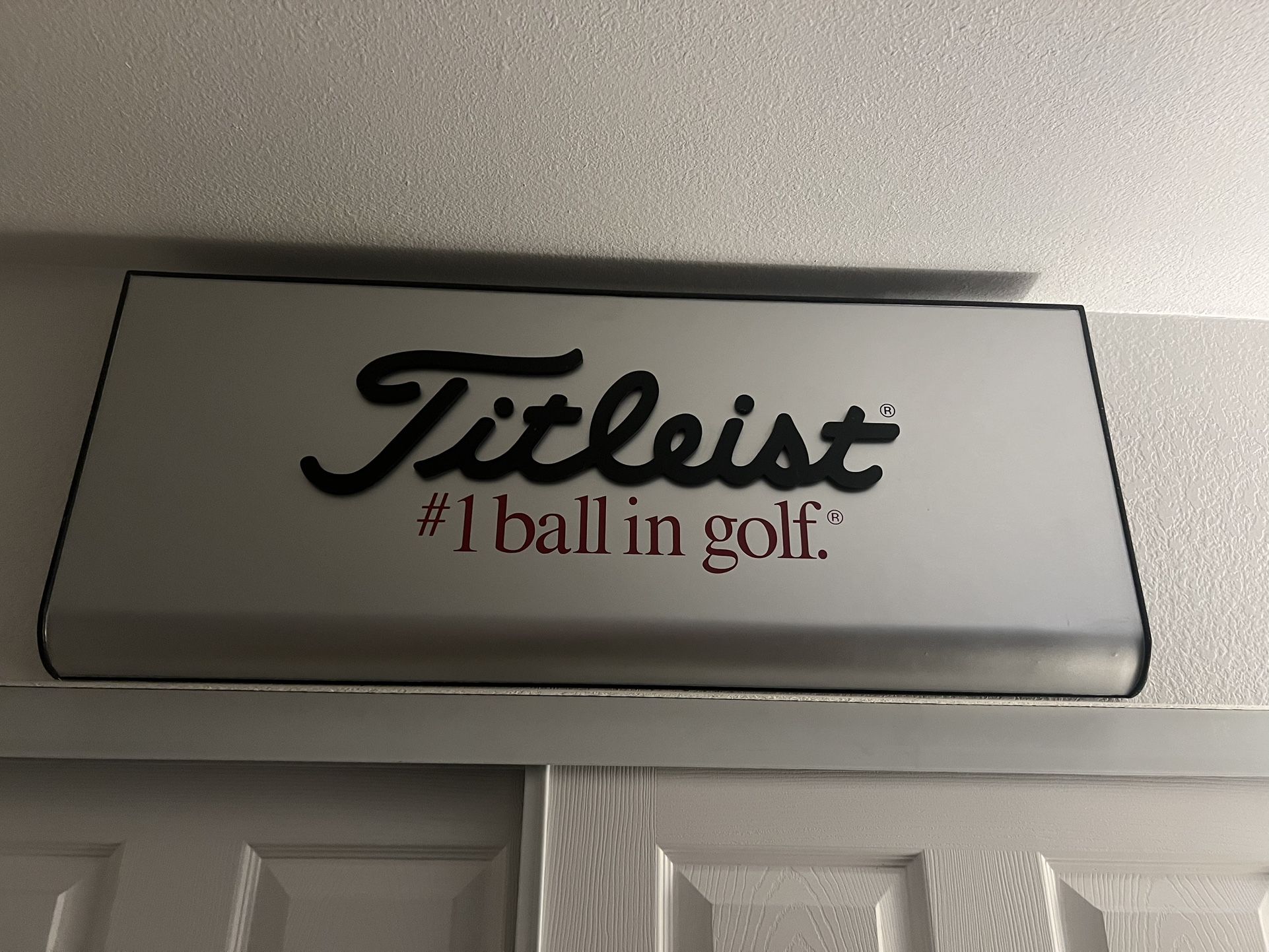 Titleist Golf Sign