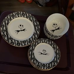 The Nightmare Before Christmas Dish Set