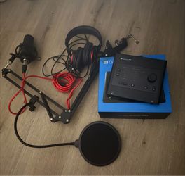 Quantum es 2 interface and microphone
