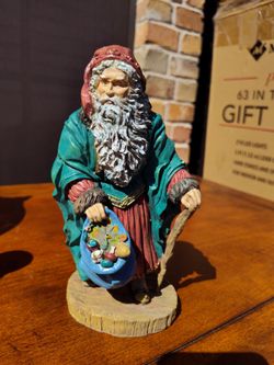 Old World Santa Claus Figurine