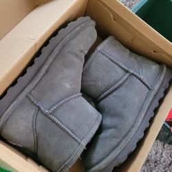 Bearpaw Boots