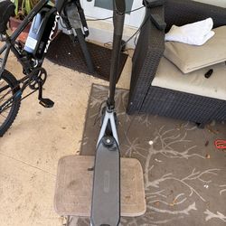 Electric scooter