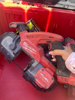 Cordless Band saw