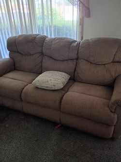 Nice recliner couch