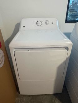 GE 4.0 Cu. Ft. Top Load Washer – Excellent Condition