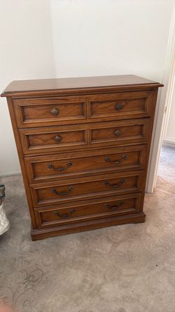Vintage Solid Wood 5-Drawer Tallboy Dresser / Chest of Drawers