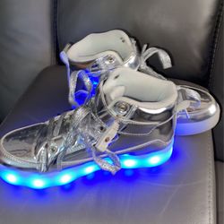 Kids Chargeable Light 💡UP Shoes 
