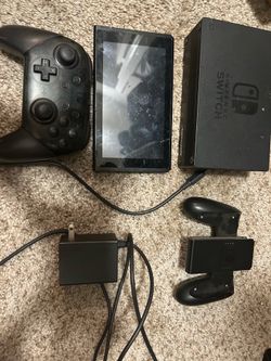 Nintendo Switch Console Bundle + Pro Controller + Dock
