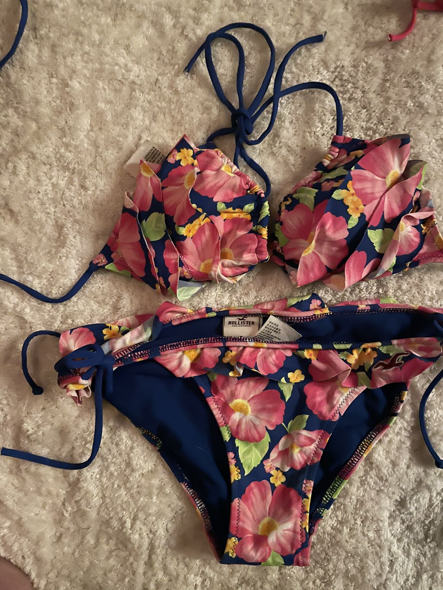 Hollister Sz Small Nwot Swim Suit Bikini And Bottoms