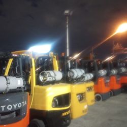 FORKLIFT TOYOTA TRIPLE MÁSTIL 
