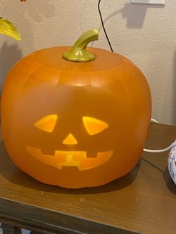 Light-Up Halloween Jack-O-Lantern Decoration
