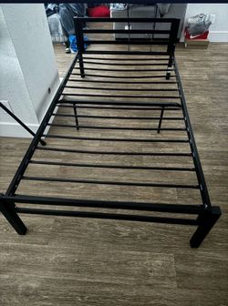 Twin bed