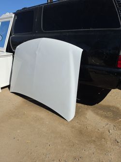 Pick up truck hood